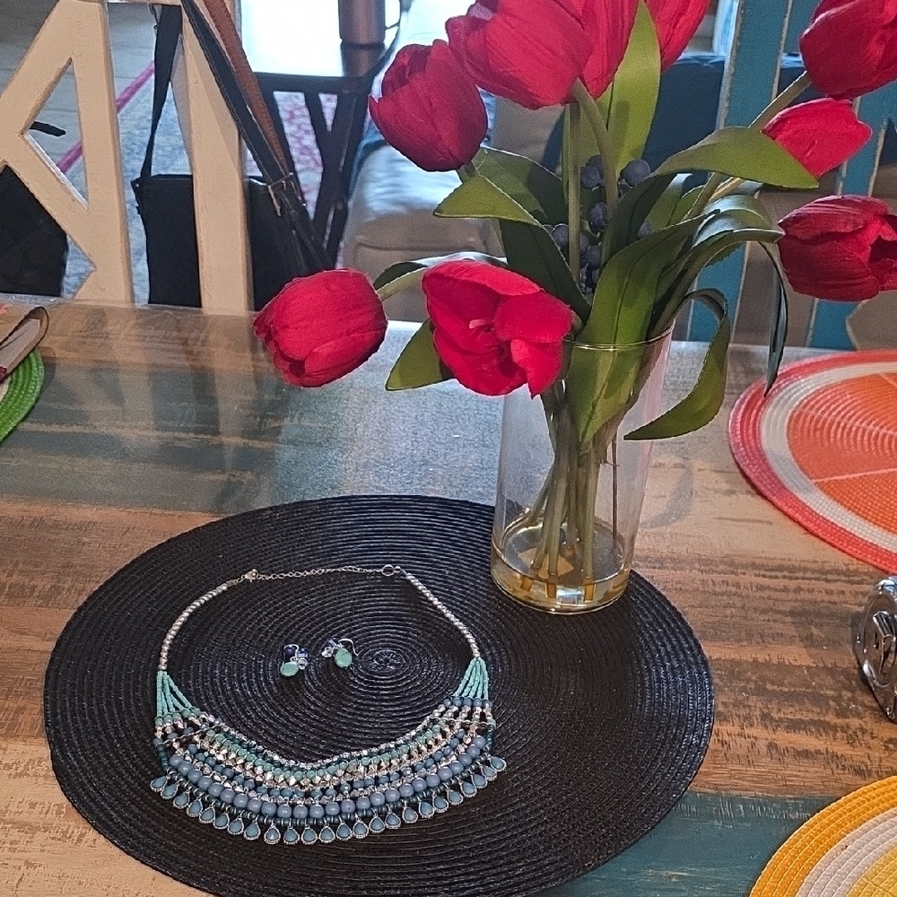 Elegant Blue Beaded Necklace Set
